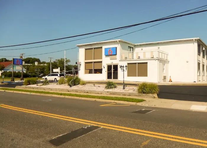 Hotels near Sun International N America