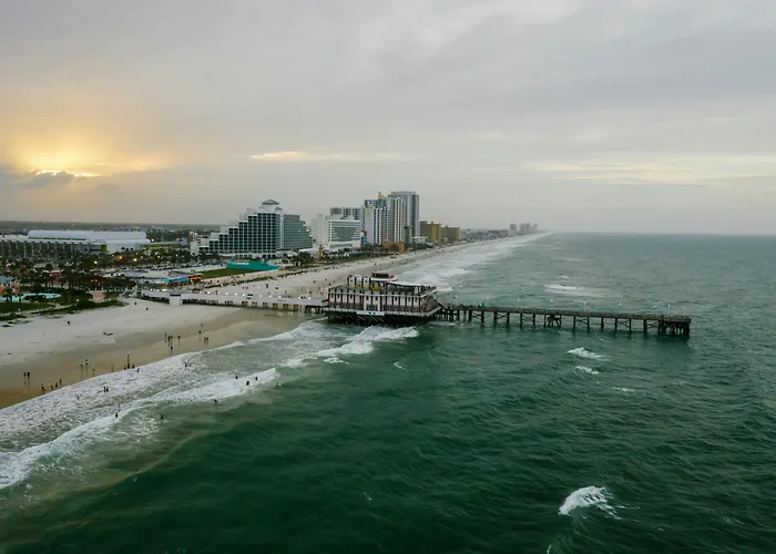 Hotels near Bethune-Cookman College