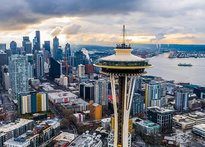 Hotels near Kindred Hospital Seattle